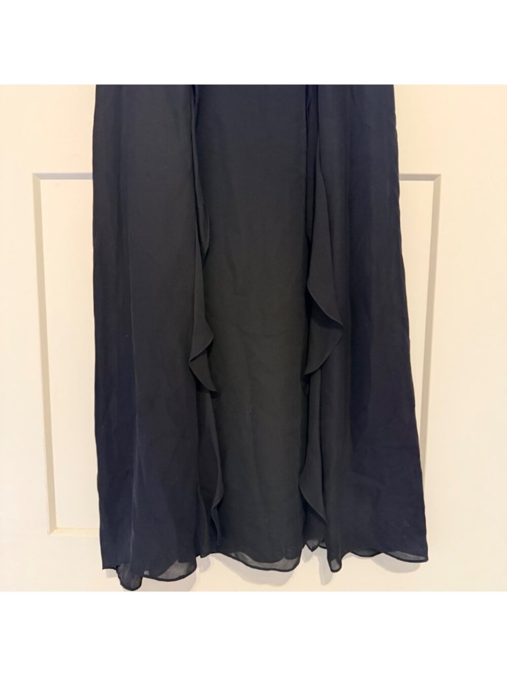 BCBGMaxAzria XS Black Sleeveless Maxi Dress With Ruffle Details & Keyhole Back C - Picture 8 of 12